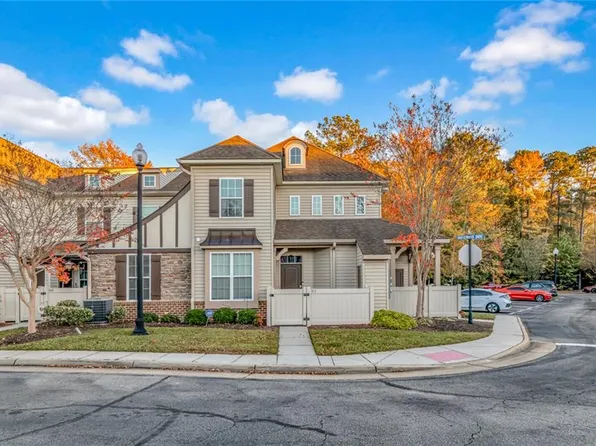 101 Herons Cv, Carrollton, VA 23314