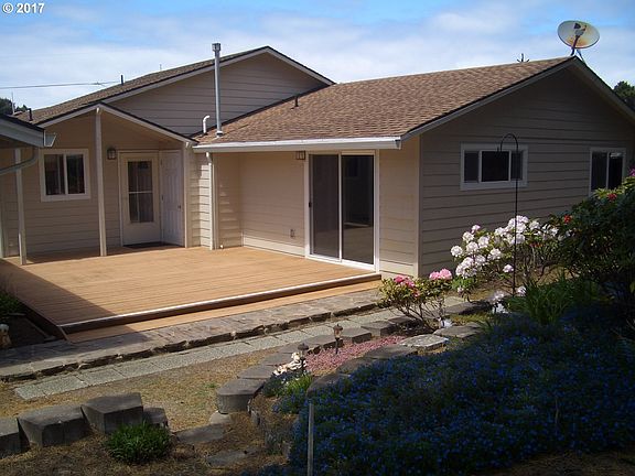 3rd image of 5870 El Mar Ave