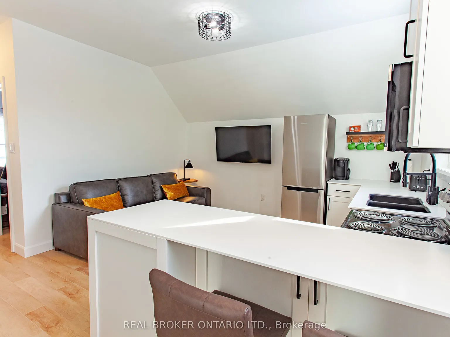 1 bed, $1,800 — Photo 3