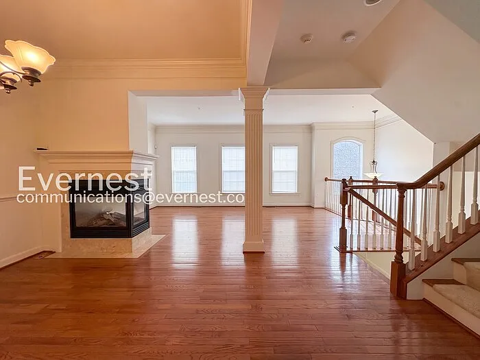 1620 Whitehall Dr — Photo 5