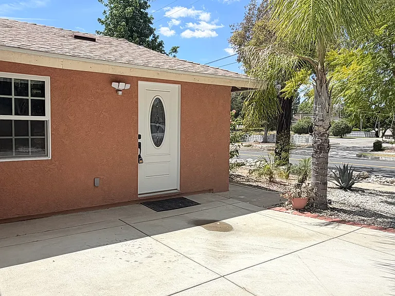 510 S College Ave #ADU — Photo 2