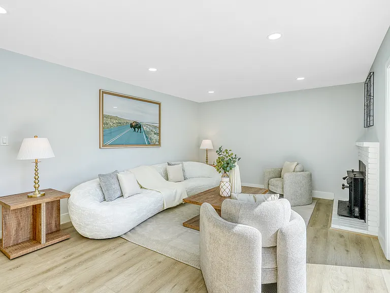 3364 Merrimac Dr — Photo 17
