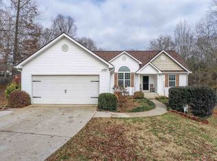538 Hemlock Dr, Winder, GA 30680