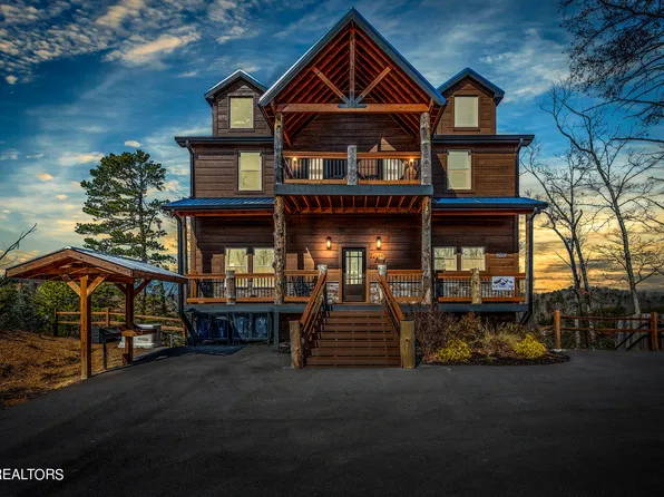 1490 Sleepy Valley Ln, Sevierville, TN 37876