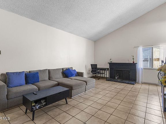 4th image of 707 E Avenue J4