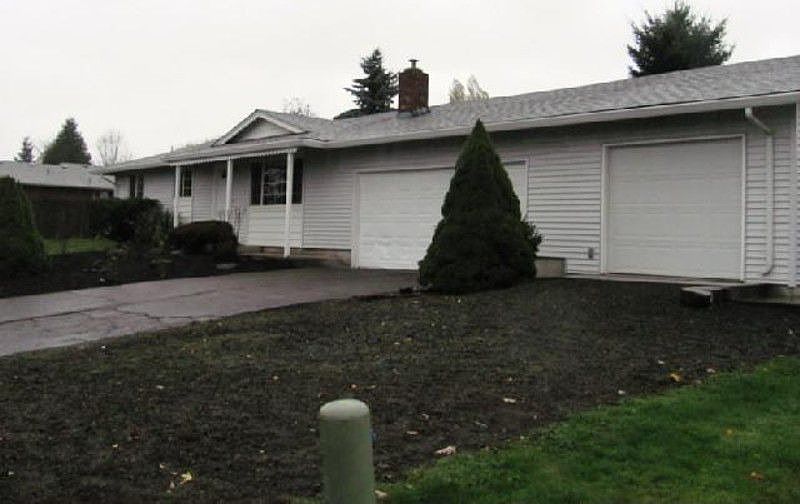 1st image of 8513 NE 122nd Ave