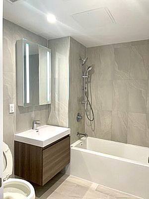 4th image of 14-33 31st Ave #3E