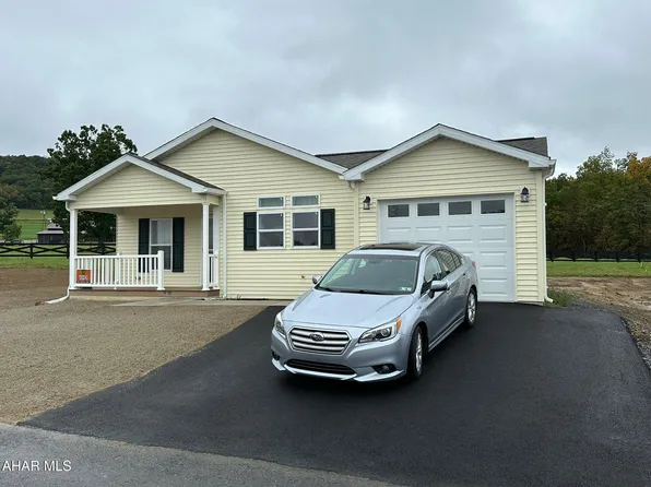 1194 Oak Terrace Dr, Martinsburg, PA 16662