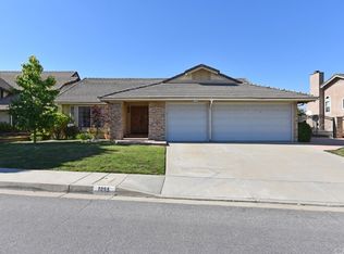 1095 Sunset Bluff Rd, Walnut, CA 91789