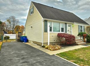 720 Boesel Ave, Manville, NJ