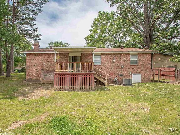 3rd image of 2 Creekdale Dr