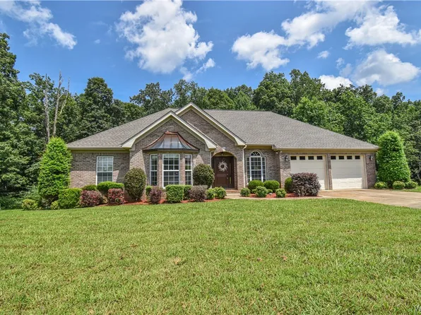 212 Westridge Dr, Addison, AL 35540