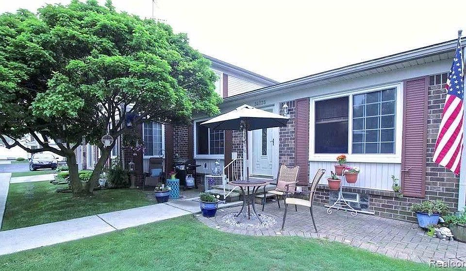 1st image of 34735 E Lake Dr