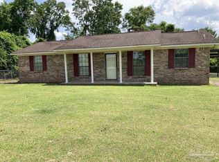 6151 Meadows Rd, Walnut Hill, FL 32568