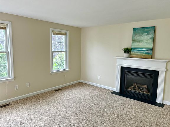 5th image of 121 Camp Street #128