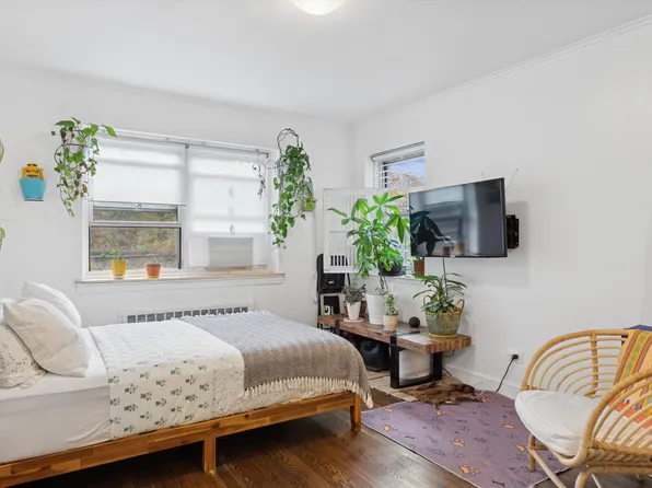 75-02 Austin Street image 11 of 15