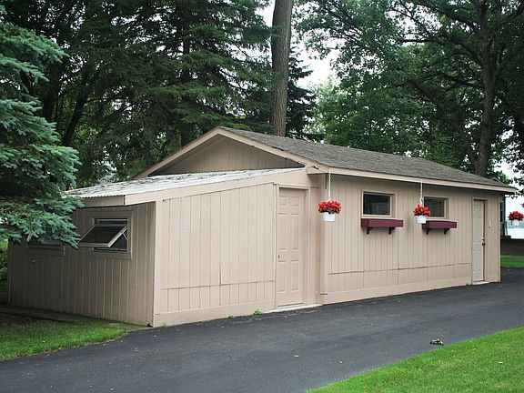 3rd image of 517 N Shore Dr