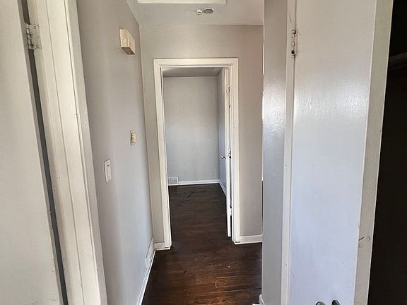 3rd image of 5915-5917 N 65th St