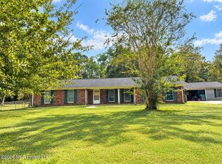2201 Guillotteville Rd, Gautier, MS 39553