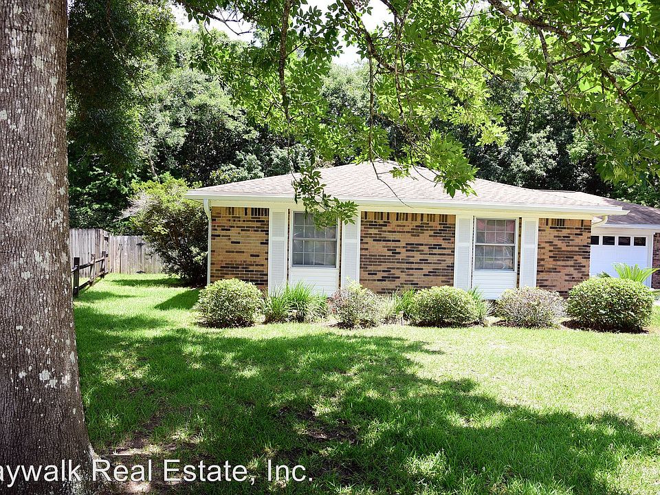 1st image of 335 Pontevedra Ln