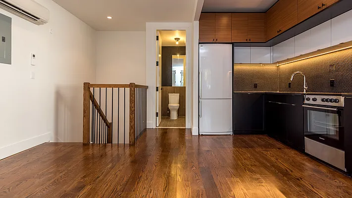 Rented by Nooklyn NYC LLC | media 17