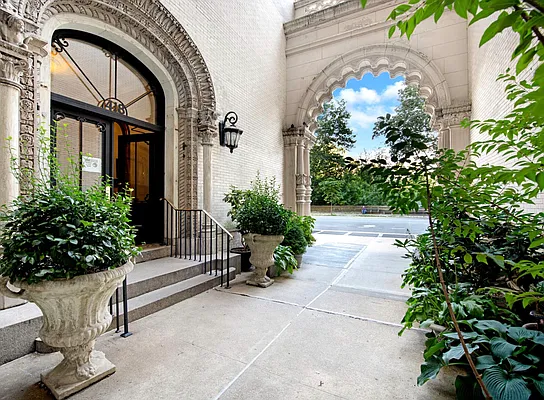 Rented by Compass | media 1