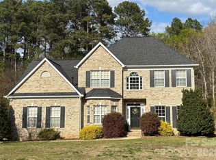 5367 Harvest Hill Dr, Harrisburg, NC 28075