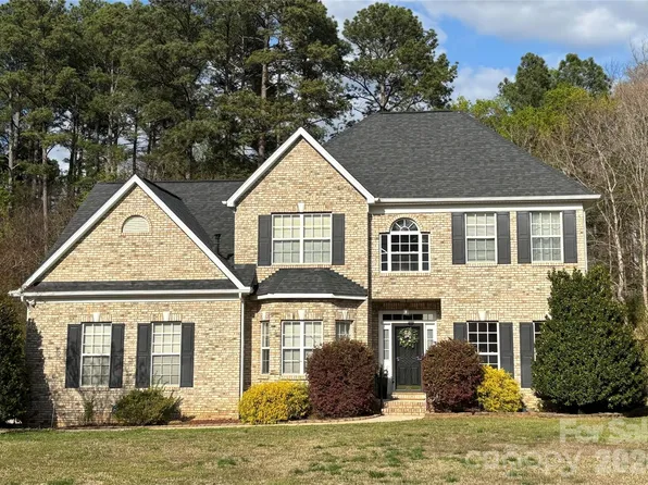 5367 Harvest Hill Dr, Harrisburg, NC 28075