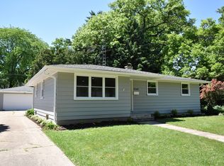 6548 Pershing Blvd, Kenosha, WI 53142
