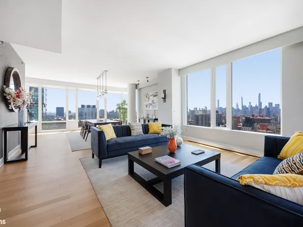245 West 99th Street 26B image 2 of 21