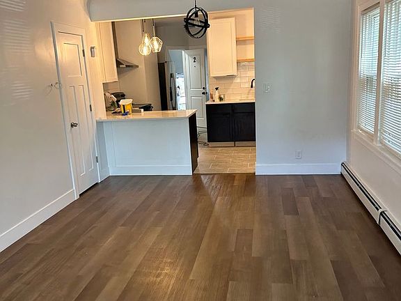 4th image of 3322 Penn Ave N #1