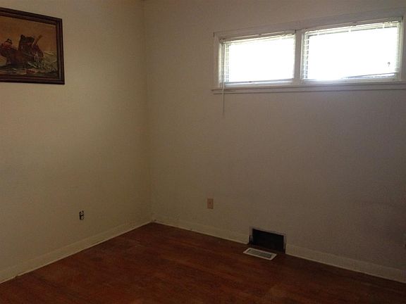 5th image of 901 22nd Ave