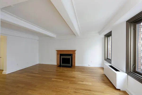 Rented by Manhattan Skyline | media 12