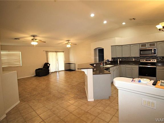 3rd image of 2483 McCormick Blvd