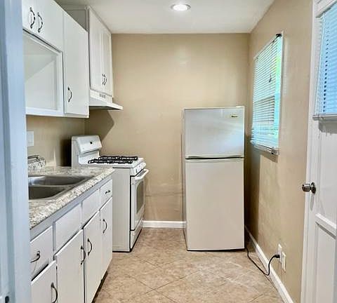 2nd image of 5818 S Pickering Ave #A