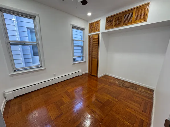 82 West 42nd Street image 7 of 23