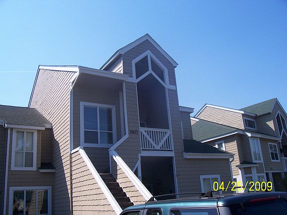 2nd story end unit