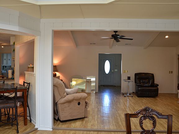 4th image of 4523 Woodcrest Cir