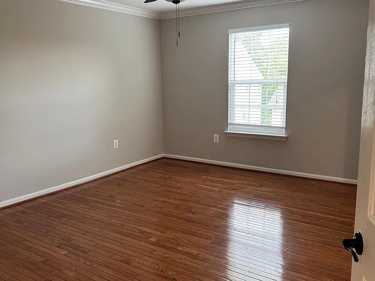 7689 Graysons Mill Ln — Photo 12