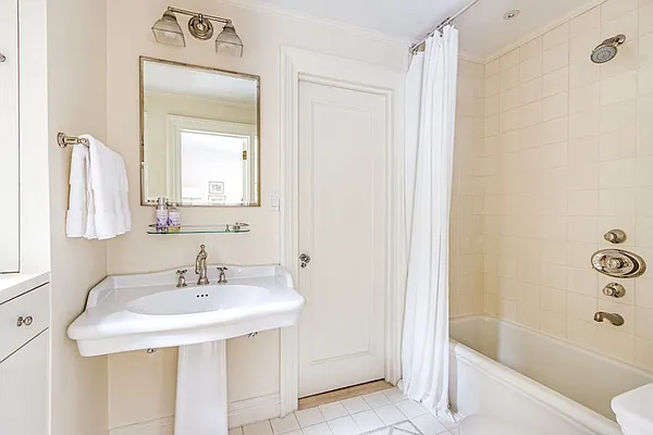 Sold by Brown Harris Stevens | media 23