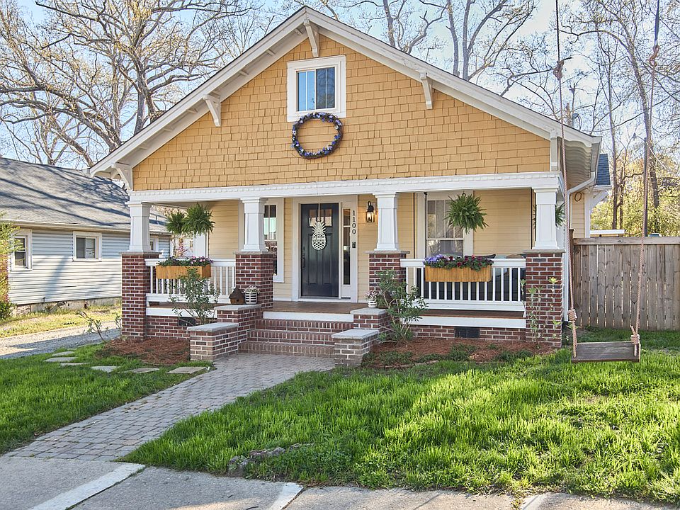 1925 bungalow completely renovated in 2021