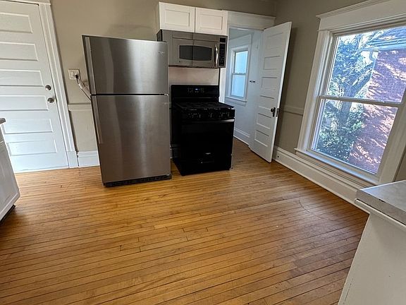 3rd image of 1657 5th Ave #2