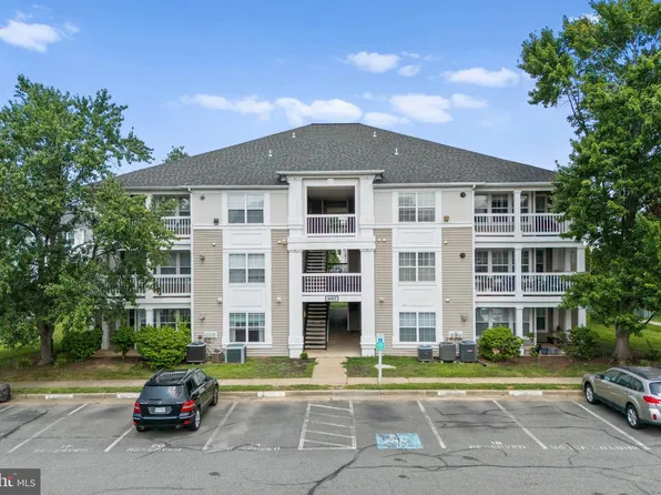 8083 Lacy Dr Unit 101, Manassas, VA 20109