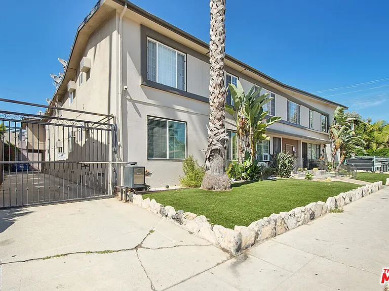 7209 Willoughby Ave #16 — Photo 19
