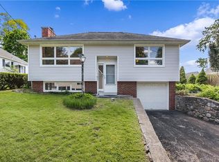 13 1/2 High Street Ext, Danbury, CT 06810