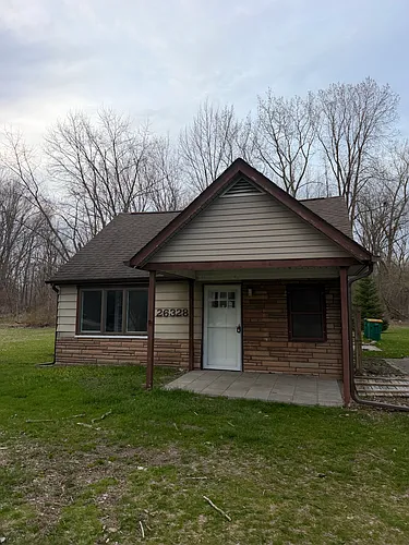 26328 Sibley Rd Photo 1