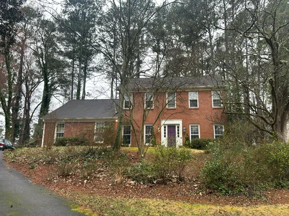 2203 Wood Glen Ln SE, Marietta, GA 30067