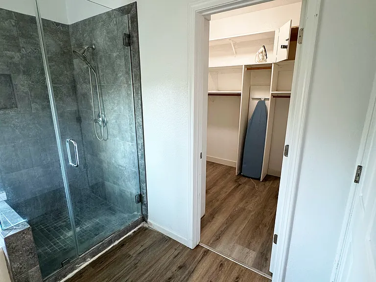 1421 Croydon Ct — Photo 14
