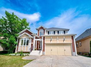 8905 McGarry Dr, Niagara Falls, ON L2H3P1