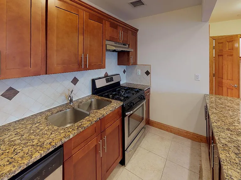 135-23 82nd Ave #4C — Photo 4